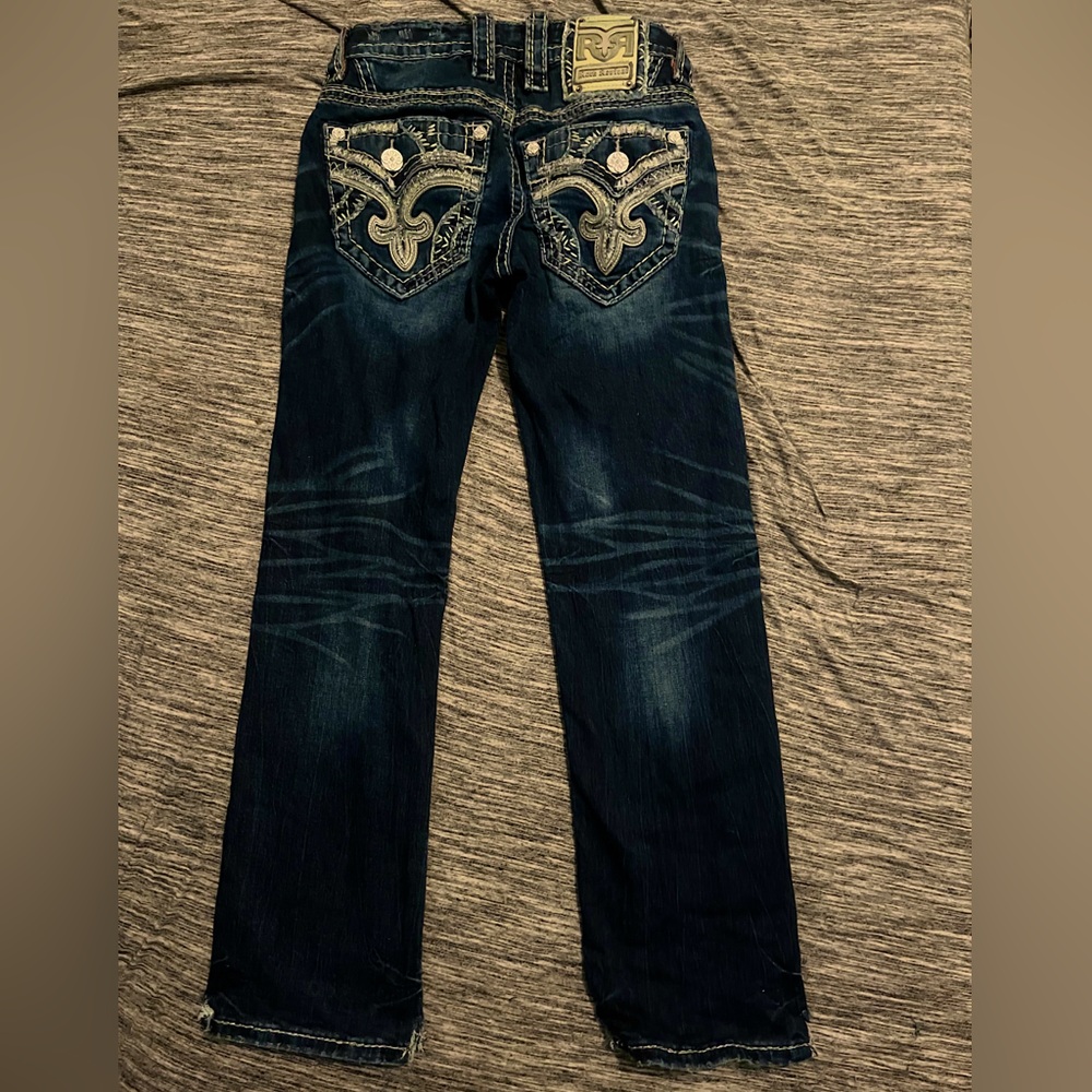 I’m selling my sons rock revival jeans for a low price Waist27!